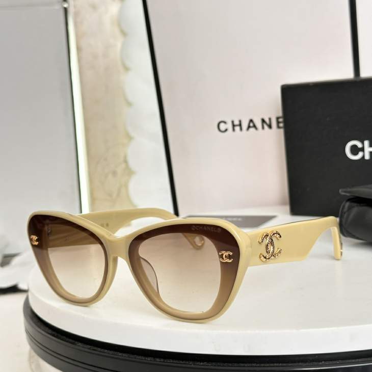 Picture of Chanel Sunglasses _SKUfw76721481fw
